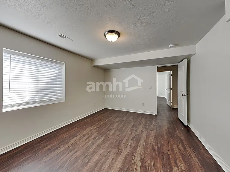 3672 E Nairn Dr — Photo 15