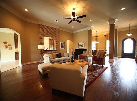 3rd image of 3575 Caffin Dr
