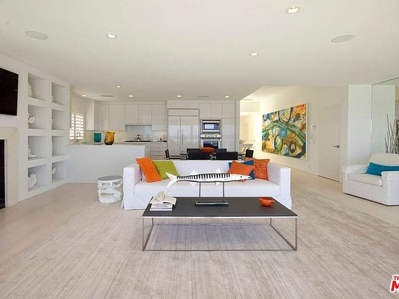 3rd image of 26928 Malibu Cove Colony Dr