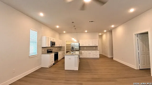 330 E Carson St #1102 — Photo 18