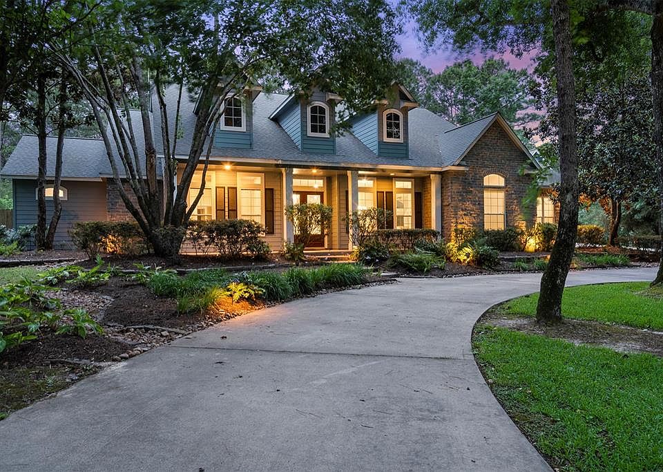 1st image of 10715 Crestwater Cir