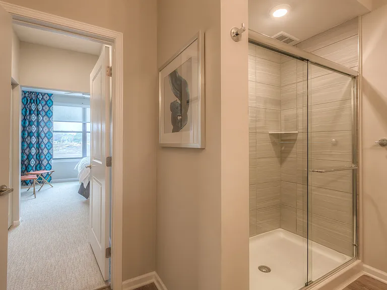The Royale at CityPlace — Photo 51