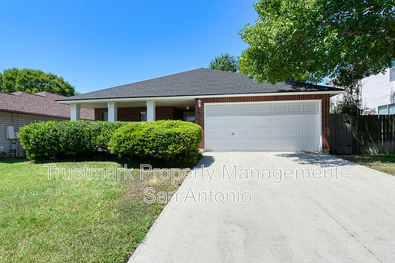 1st image of 3313 Fresno Pl