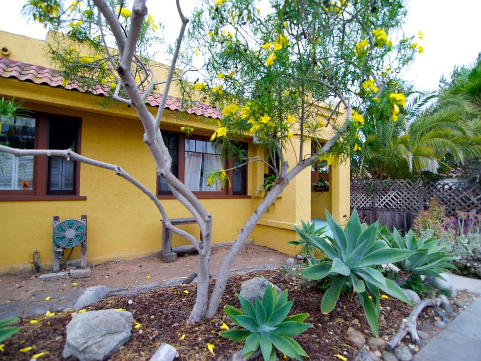 1st image of 4859 Lotus St
