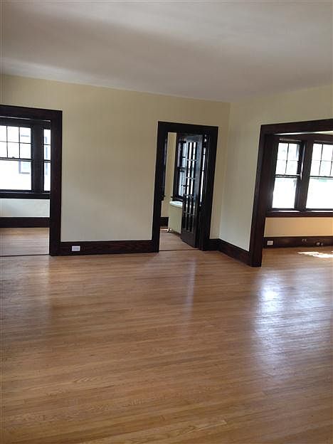 2nd image of 5 Crescent Rd