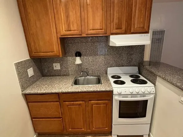 414 Staten Ave APT 3C, Oakland, CA 94610