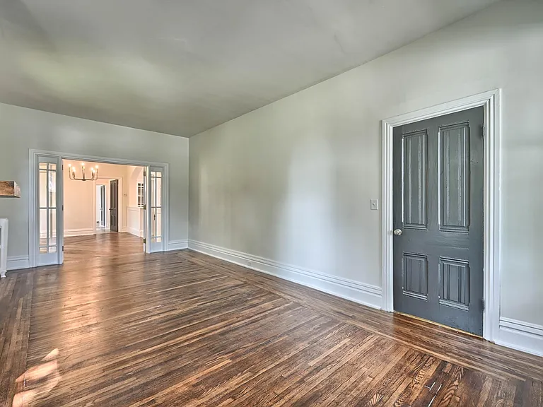 312 E Main St #1 — Photo 22