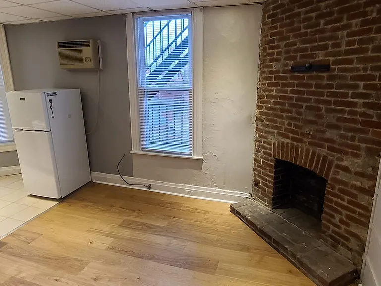 455 S Aiken Ave #5 — Photo 5