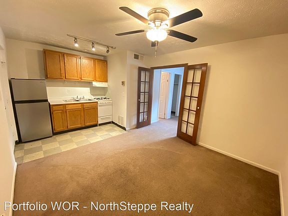2nd image of 42 W Oakland Ave APT 9