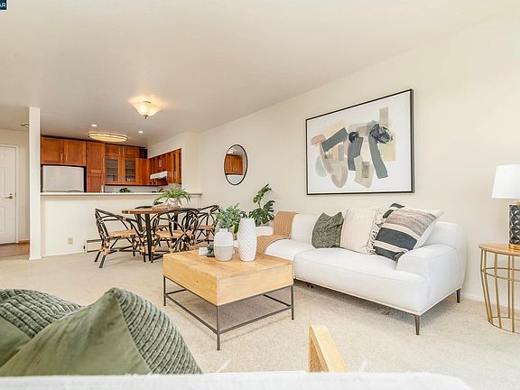 5th image of 1201 Melville Sq APT 204