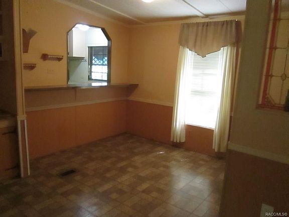 5th image of 10021 S Arabian Ave