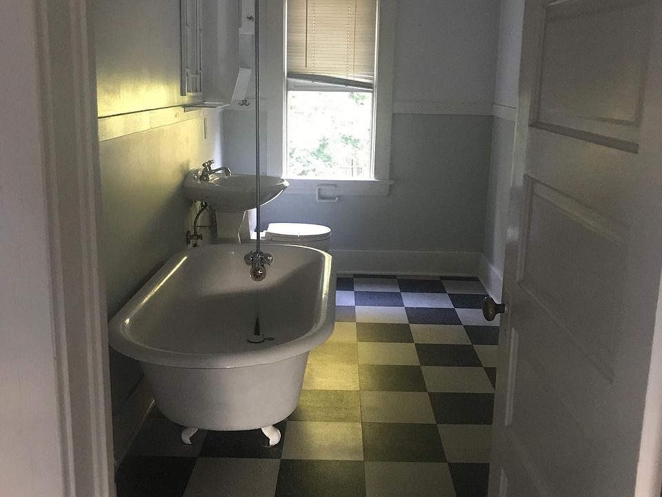 1st image of 44 Auburn Ave SE APT 2