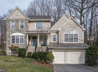 9903 Stoneybrook Dr, Kensington, MD 20895