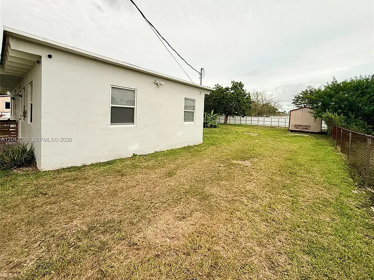 26741 SW 139th Ave #B — Photo 6