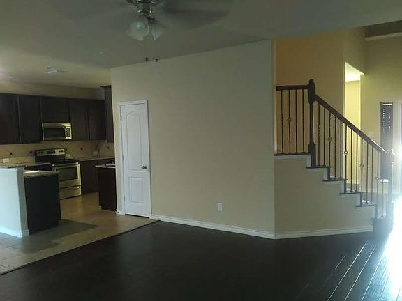 5th image of 2828 Oak Glen Ct