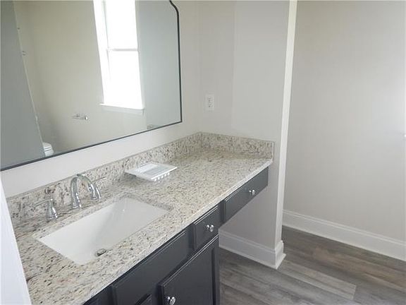4th image of 1314 Avenue B