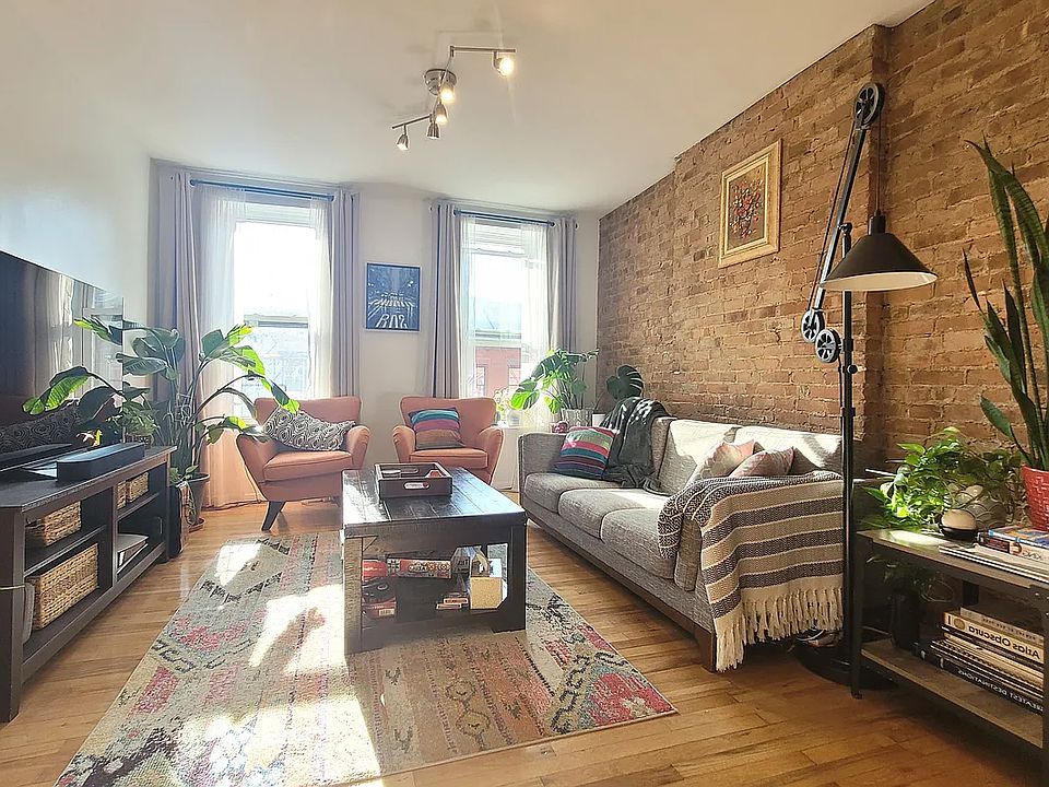 1st image of 309 E 104th St APT 3B