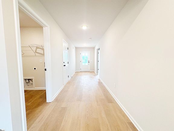 3rd image of 601 S Mountainview Rd #2