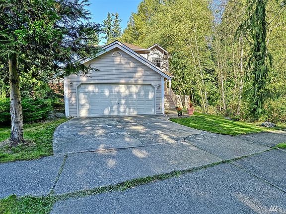 2nd image of 8315 1st St SE