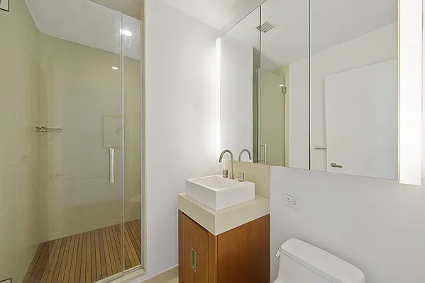 Sold by Nest Seekers International | media 27