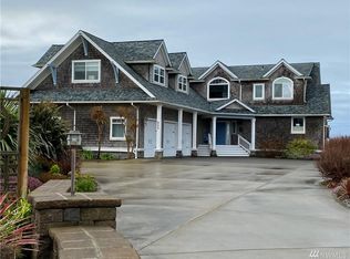 911 120th Pl, Long Beach, WA 98631
