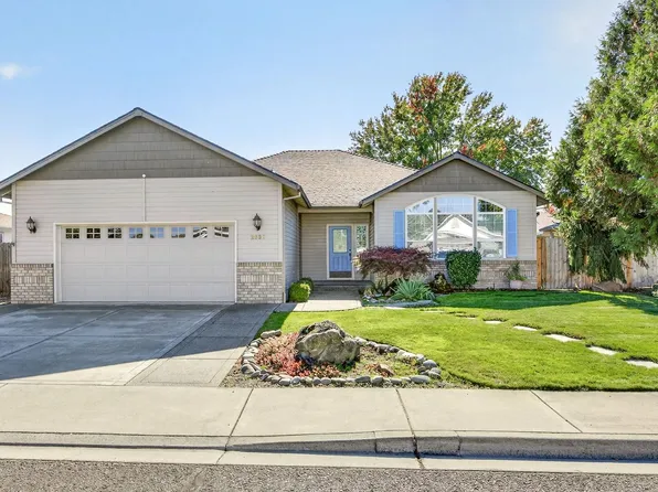 2638 Rabun Way, Central Pt, OR 97502