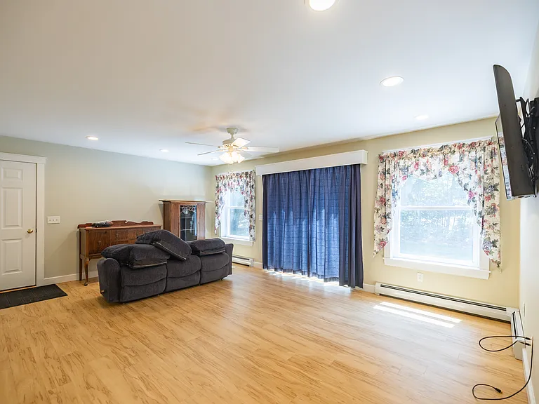 313 Plummer Mill Rd — Photo 7