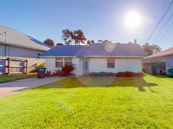 602 Lake Powell Dr, Panama City Beach, FL 32413