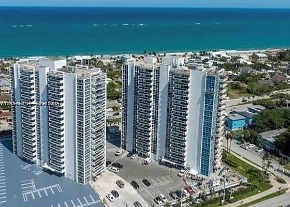 2715 N Ocean Blvd #2E — Photo 3