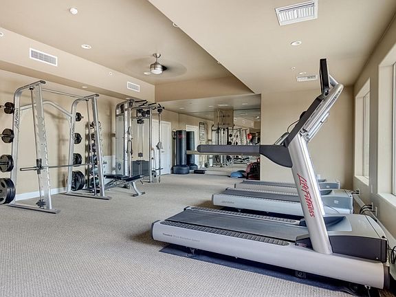 4th image of 945 E PLAYA DEL NORTE Drive #4021