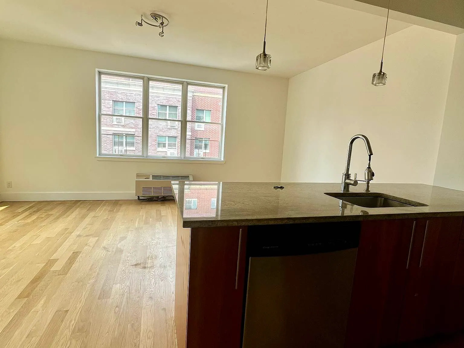 26 Cook Street — Photo 4