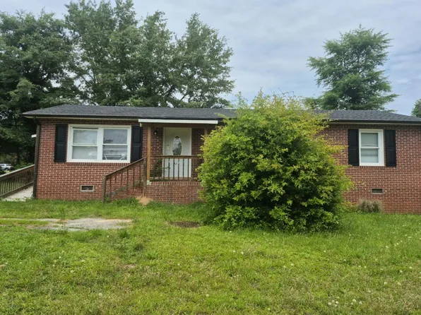421 Sharpe St, Woodruff, SC 29388