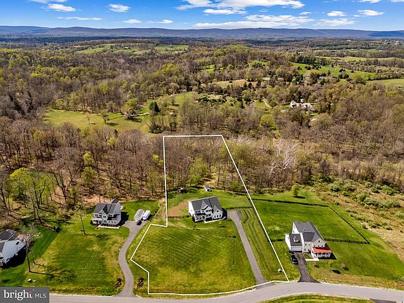2nd image of 14039 Amys Meadow Ct
