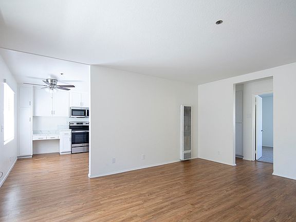 2nd image of 5630-5670 Jackson Dr #5660-01