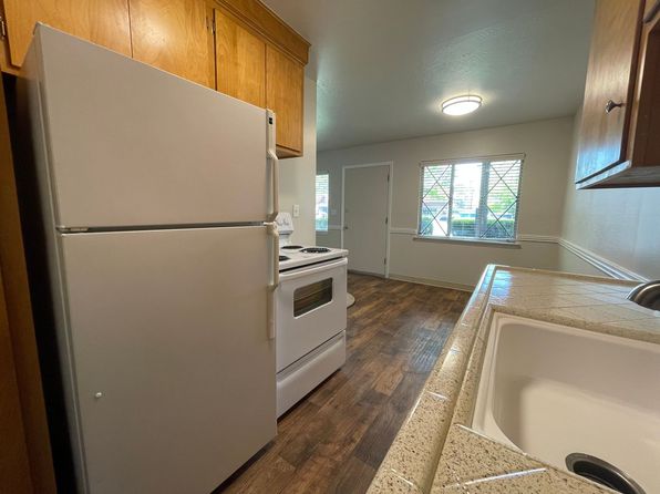 5484 Carlson Dr APT 15