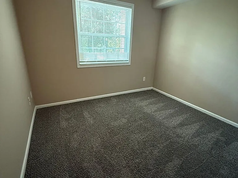 Foxfire West Apartments — Photo 75