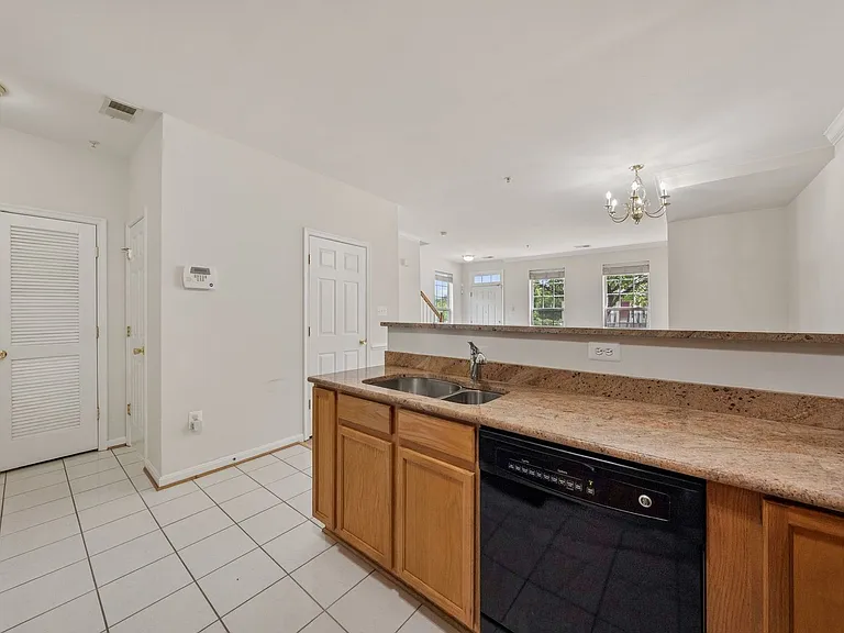 15503 John Diskin Cir #32 — Photo 14