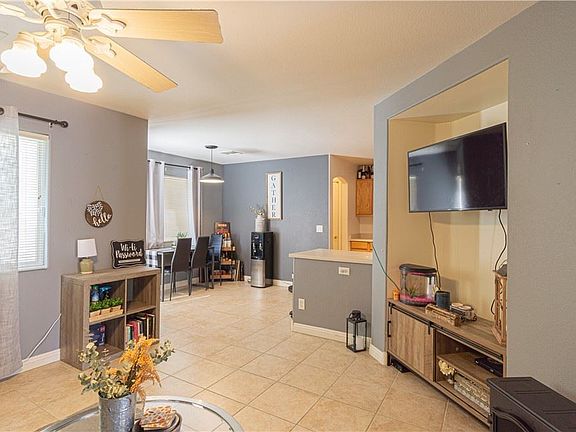 4th image of 9167 Epworth Ave
