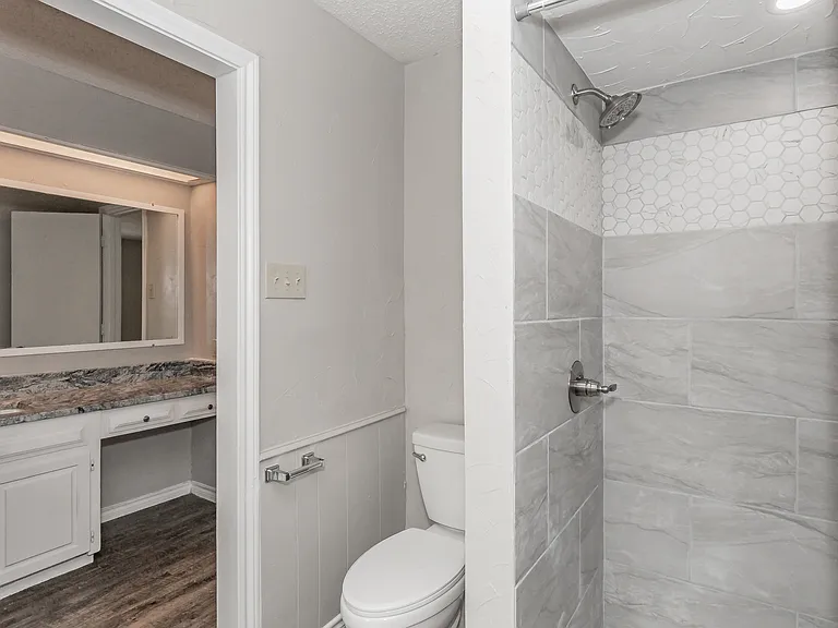 3008 Apple Valley Dr — Photo 39