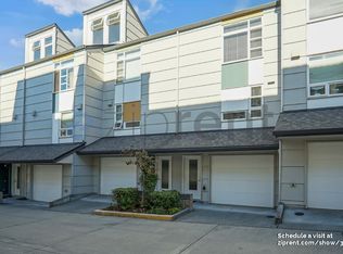 15240 NE 81st Way UNIT 105, Redmond, WA 98052