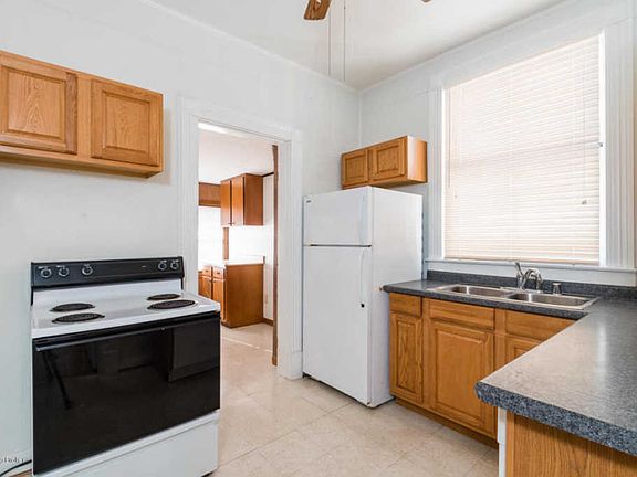 3rd image of 1326 Hepburn Ave