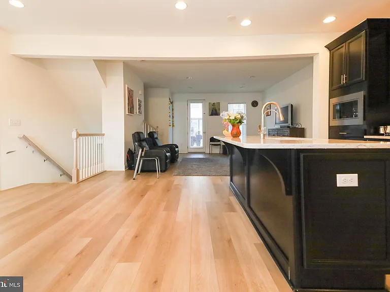 1317 Canning Way — Photo 35