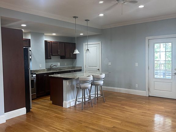 2nd image of 209 I St #207