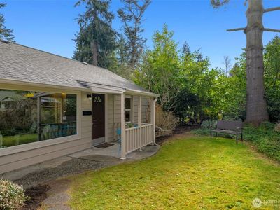 18042 9th Avenue NE, Seattle, WA, 98155