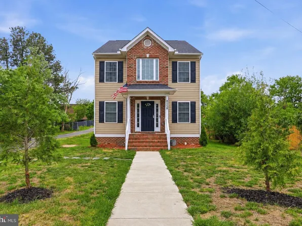 8528 Engleside St, Alexandria, VA 22309