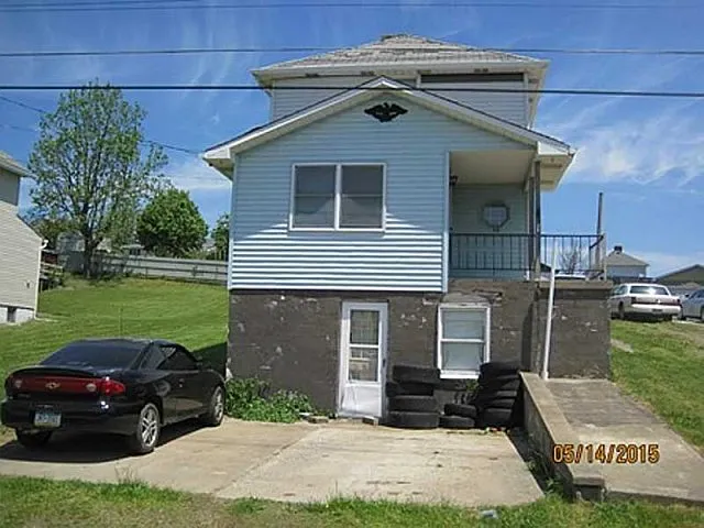 36 2nd Ave photo 1