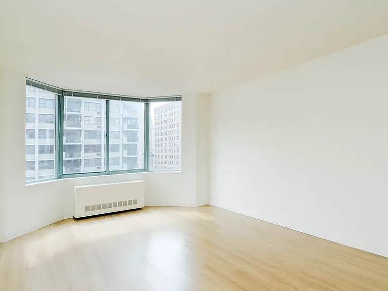 750 Columbus Ave #2F — Photo 5