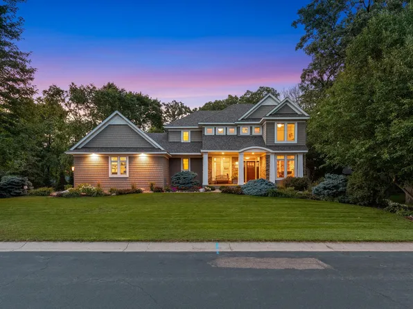 2436 Highover Trl, Chanhassen, MN 55317