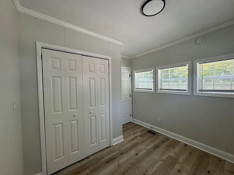 818 S Benbow Rd — Photo 19