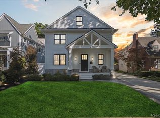 1633 Villa Rd, Birmingham, MI 48009